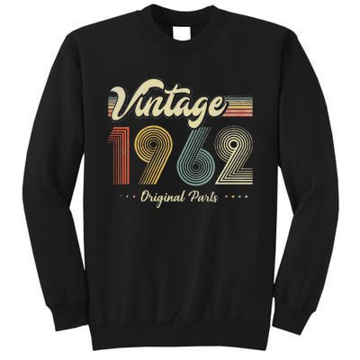 61 Years Old Vintage 1962 Limited Edition 60th Birthday Sweatshirt