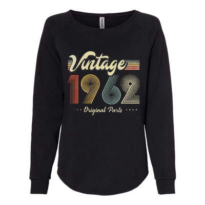 61 Years Old Vintage 1962 Limited Edition 60th Birthday Womens California Wash Sweatshirt