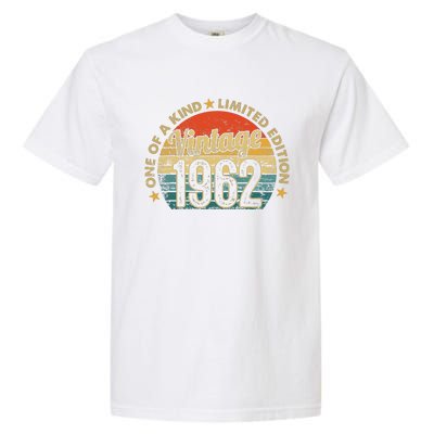 60 Years Old Vintage 1962 Limited Edition 60th Garment-Dyed Heavyweight T-Shirt