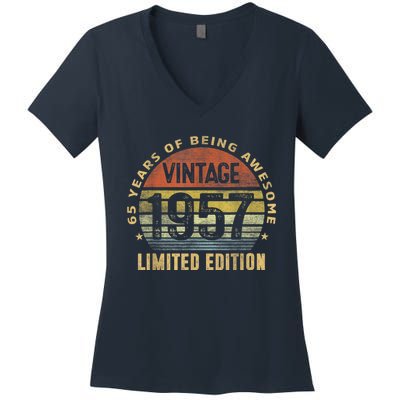 65 Year Old Awesome Gifts Vintage 1957 Retro 65th Birthday Women's V-Neck T-Shirt