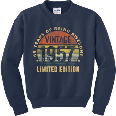 65 Year Old Awesome Gifts Vintage 1957 Retro 65th Birthday Kids Sweatshirt