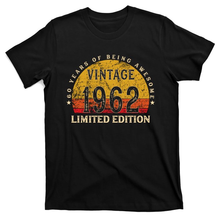 60 Year Old Gifts Retro Vintage 1962 Limited Edition 60th Birthday T-Shirt