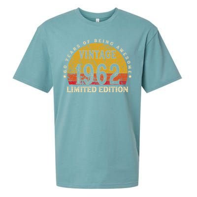 60 Year Old Gifts Retro Vintage 1962 Limited Edition 60th Birthday Sueded Cloud Jersey T-Shirt