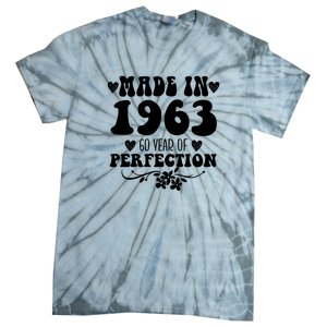 60 Year Old Made In 1963 Floral 60th Birthday Gifts Tie-Dye T-Shirt