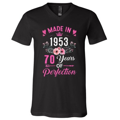 70 Birthday Decorations Women Female 70Th 1953 Birthday V-Neck T-Shirt