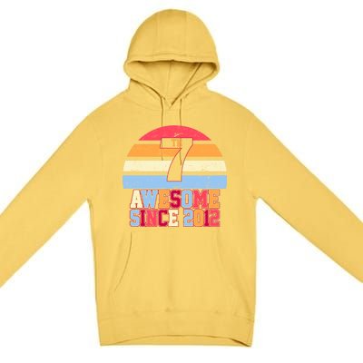 7th Birthday Vintage 7 Years Old Premium Pullover Hoodie