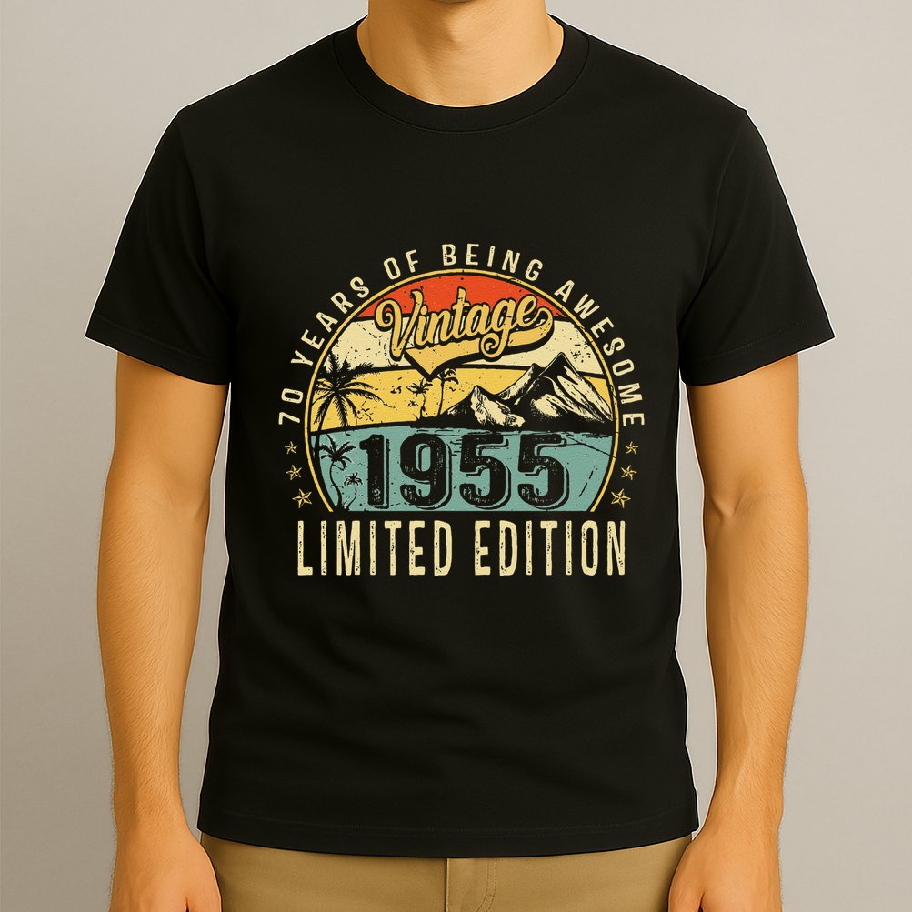 70 Years Old Gift Vintage 1955 70th Birthday Retro Gift T-Shirt