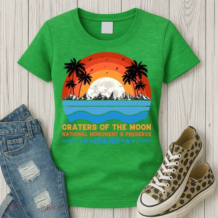 80s 90s Retro Sunset Distressed Craters Of The Moon National Monument Idaho Womens T-Shirt