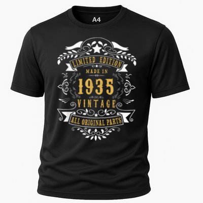 88 Years Old 88th Birthday Present Made Born in 1935  Wo Idea Cooling Performance Crew T-Shirt