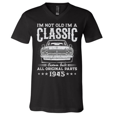 80 Year Old Gifts Vintage Classic Car 1945 80th Birthday V-Neck T-Shirt