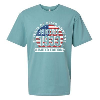 90th Birthday Gifts Vintage 1933 90 Years Old USA Flag Sueded Cloud Jersey T-Shirt