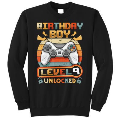 9Th Birthday  Vintage Video Gamer Level 9 Unlocked Sweatshirt