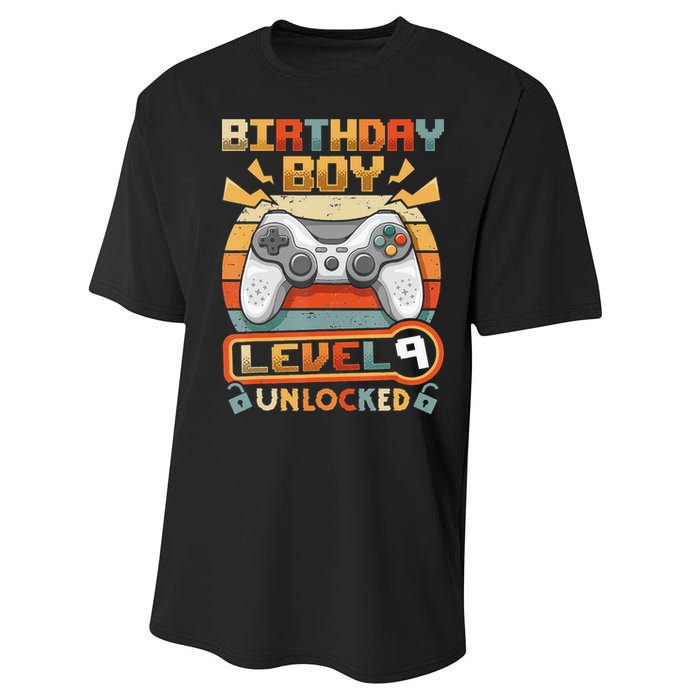 9Th Birthday  Vintage Video Gamer Level 9 Unlocked Performance Sprint T-Shirt