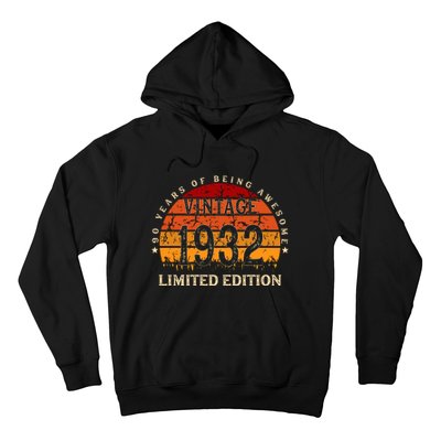 90 Year Old Gifts Retro Vintage 1932 Limited Edition 90th Birthday Hoodie