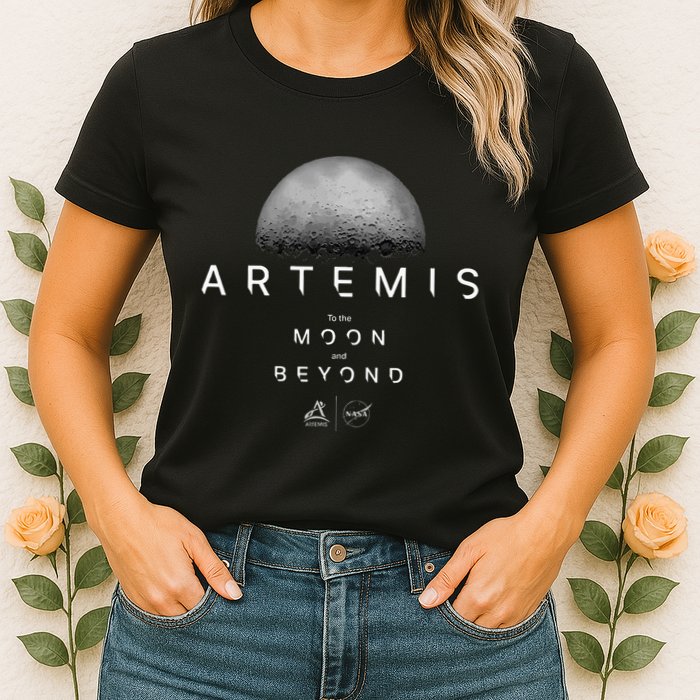 Artemis 1 N.Asa Launch Mission To The Moon And Beyond Womens T-Shirt