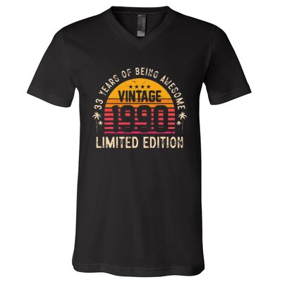 Awesome 33 Years Old 33rd Birthday Sunset Vintage 1990 V-Neck T-Shirt