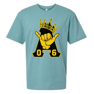 Alpha African 1906 Fraternity Hand Sign Crown Sueded Cloud Jersey T-Shirt