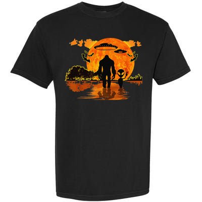 Alien And Bigfoot Sasquatch Moon Halloween Garment-Dyed Heavyweight T-Shirt