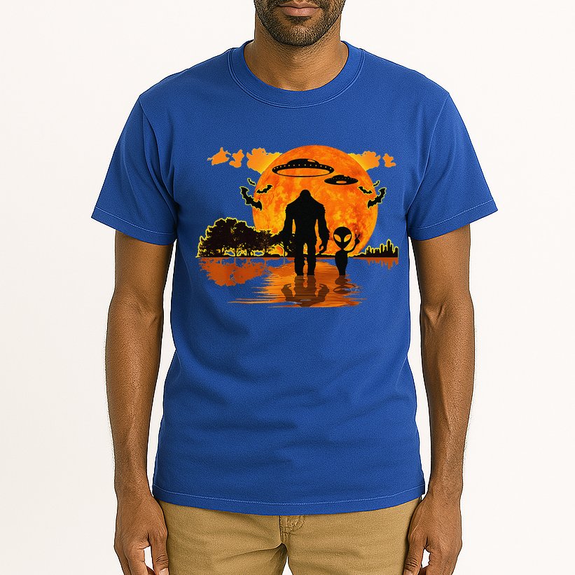 Alien And Bigfoot Sasquatch Moon Halloween Tall T-Shirt
