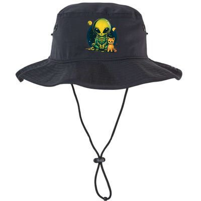 Alien And Cat Funny Cat Selfie With Alien Vintage Ufo Funny Legacy Cool Fit Booney Bucket Hat