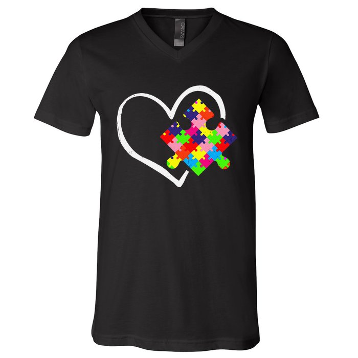 Autism Awareness Day Puzzle Love Autistic Mom And Dad V-Neck T-Shirt