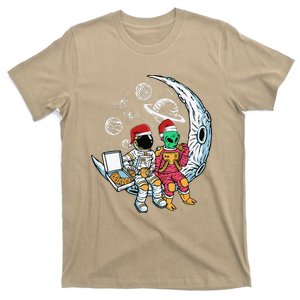 Alien Astronaut Eating Pizza Christmas Pajama Funny XMas T-Shirt