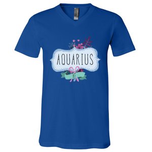 Aquarius Af Floral Label / Funny Aquarius Birthday Month Cute Gift V-Neck T-Shirt