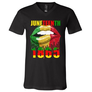 African American Lips Funny  Juneteenth Queen V-Neck T-Shirt