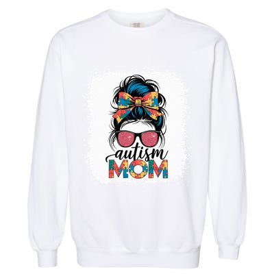 Autism Awareness Messy Bun Autism Mom Coquette Bow Puzzle Garment-Dyed Sweatshirt