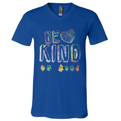 Asl American Sign Language Be Kind Hand Alphabet Gift V-Neck T-Shirt