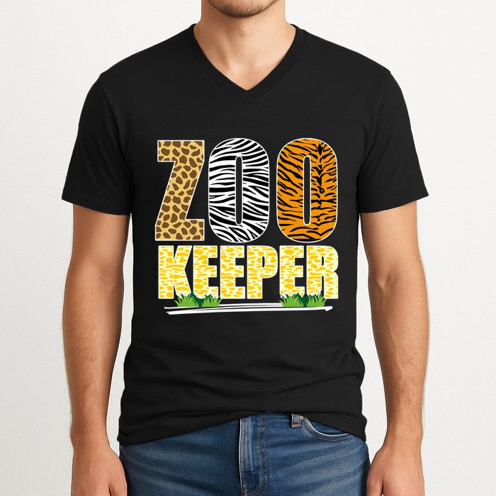 African Animals Zebra Giraffe Zookeeper Zoo Keeper V-Neck T-Shirt
