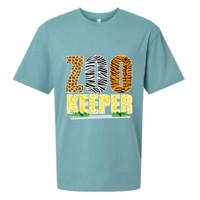 African Animals Zebra Giraffe Zookeeper Zoo Keeper Sueded Cloud Jersey T-Shirt