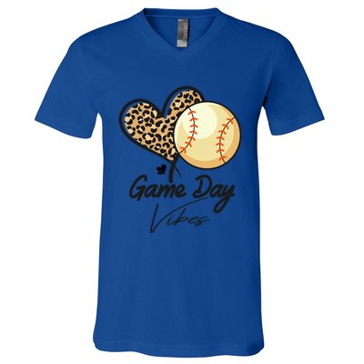 America Baseball Game Day Vibes Baseball Mom Leopard Gift V-Neck T-Shirt