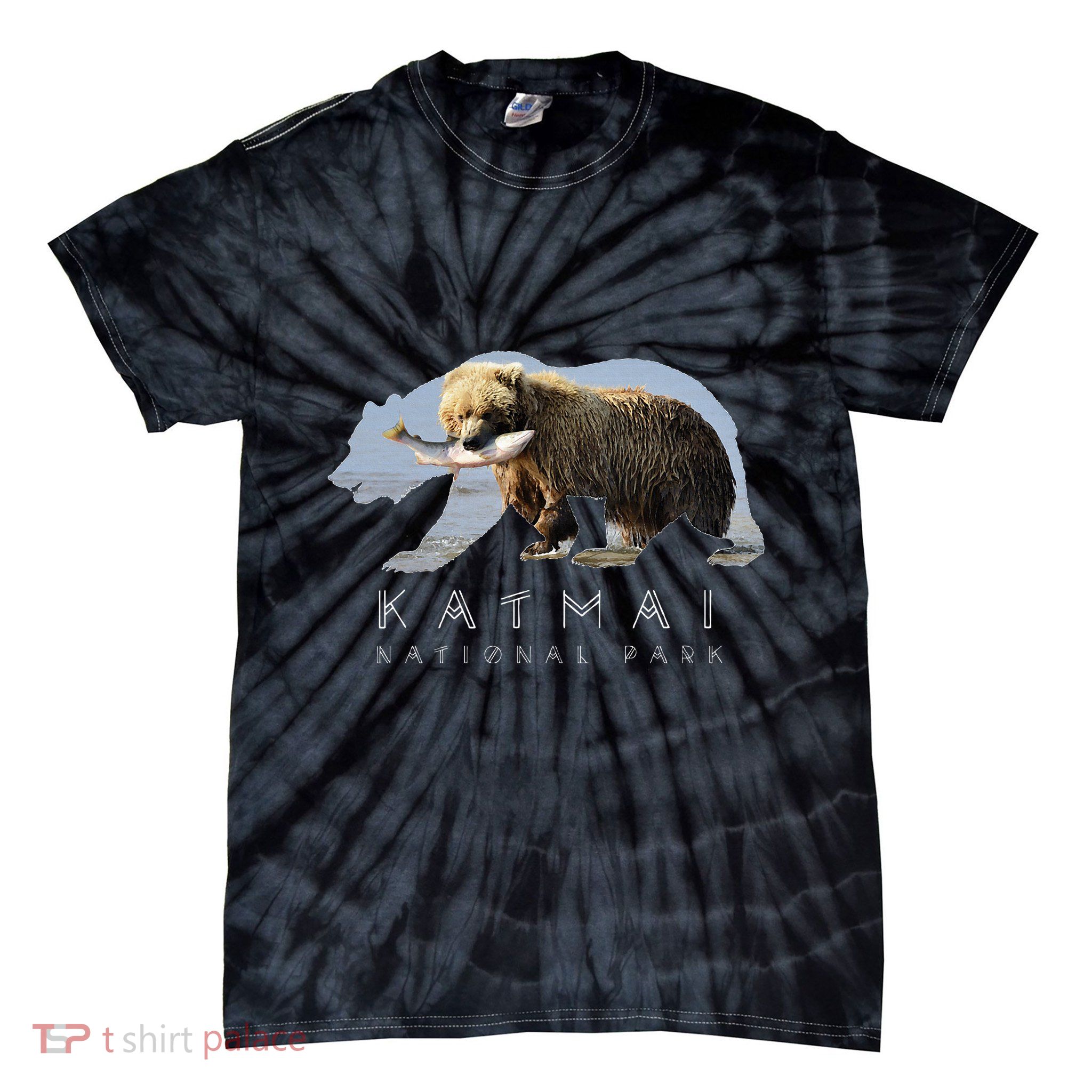 Alaskan Bear Katmai National Park Lake Image Alaska Souvenir Tie-Dye T-Shirt