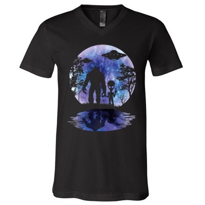 Alien Bigfoot Moon Sasquatch Ufo Extraterrestrial V-Neck T-Shirt