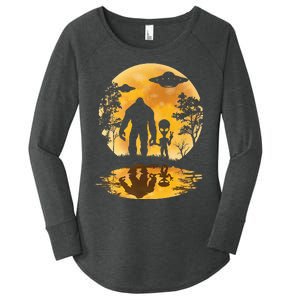 Alien Bigfoot Moon Sasquatch Ufo Extraterrestrial Women's Perfect Tri Tunic Long Sleeve Shirt