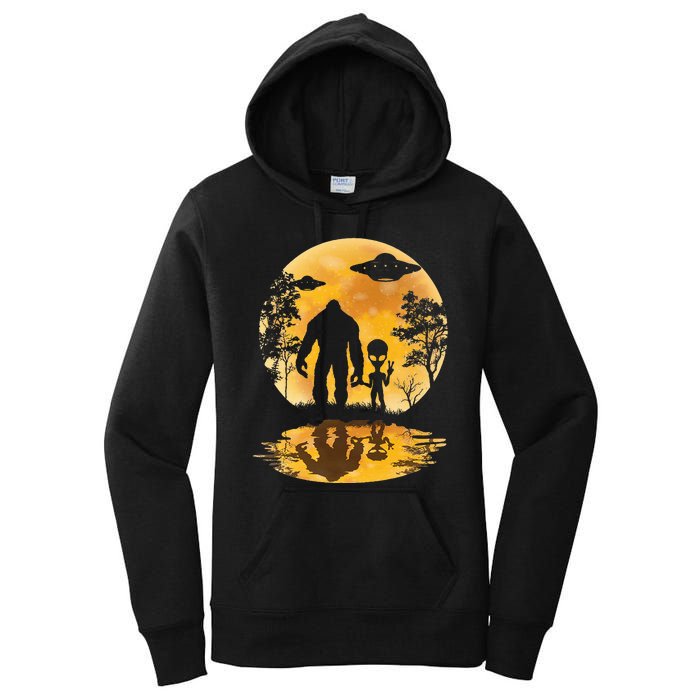 Alien Bigfoot Moon Sasquatch Ufo Extraterrestrial Women's Pullover Hoodie