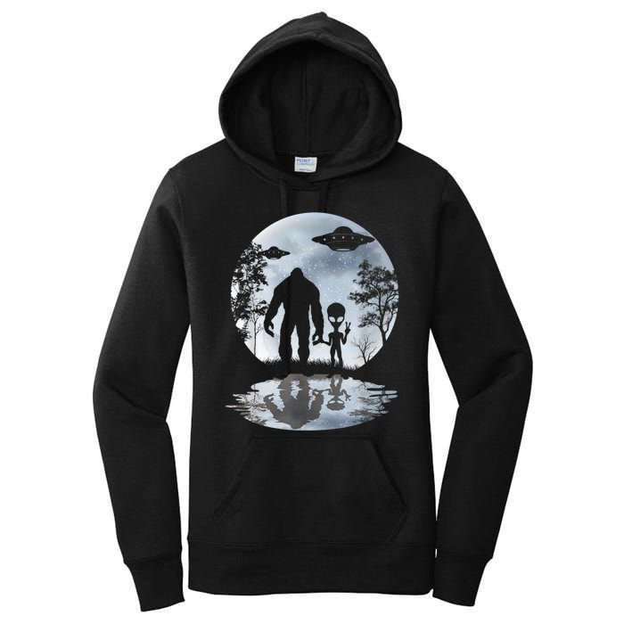 Alien Bigfoot Moon Sasquatch UFO Extraterrestrial Men Women Women's Pullover Hoodie