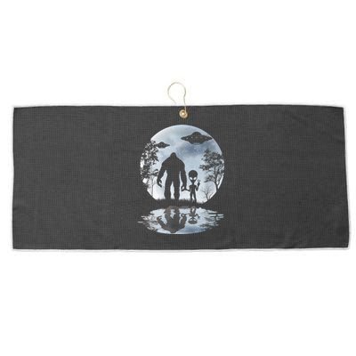 Alien Bigfoot Moon Sasquatch UFO Extraterrestrial Men Women Large Microfiber Waffle Golf Towel