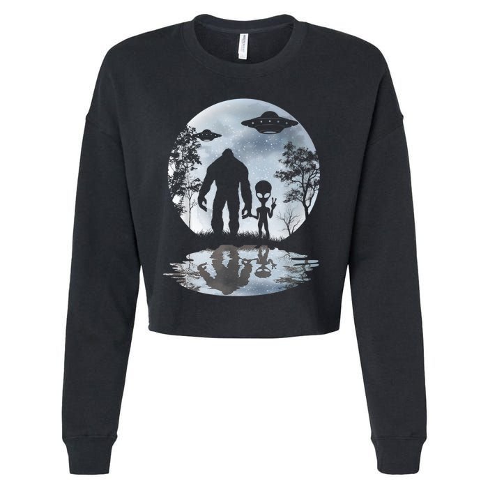 Alien Bigfoot Moon Sasquatch UFO Extraterrestrial Men Women Cropped Pullover Crew