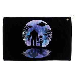 Alien Bigfoot Moon Sasquatch UFO Extraterrestrial Men Women Grommeted Golf Towel