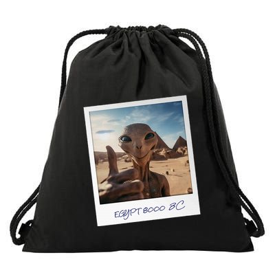 Aliens Building Pyramids Ufo Conspiracy Theory Sarcasm Drawstring Bag