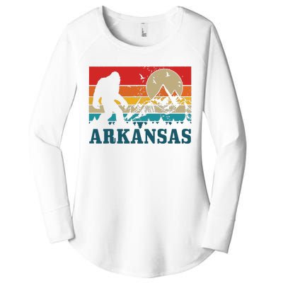 Arkansas Bigfoot Vintage Mountains Hiking Camping Gift Women's Perfect Tri Tunic Long Sleeve Shirt