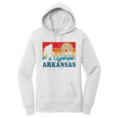 Arkansas Bigfoot Vintage Mountains Hiking Camping Gift Women's Pullover Hoodie