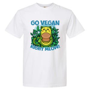 Avocado Cat Go Vegan Right Meow Funny Vegetarian Vegan Quote Great Gift Garment-Dyed Heavyweight T-Shirt