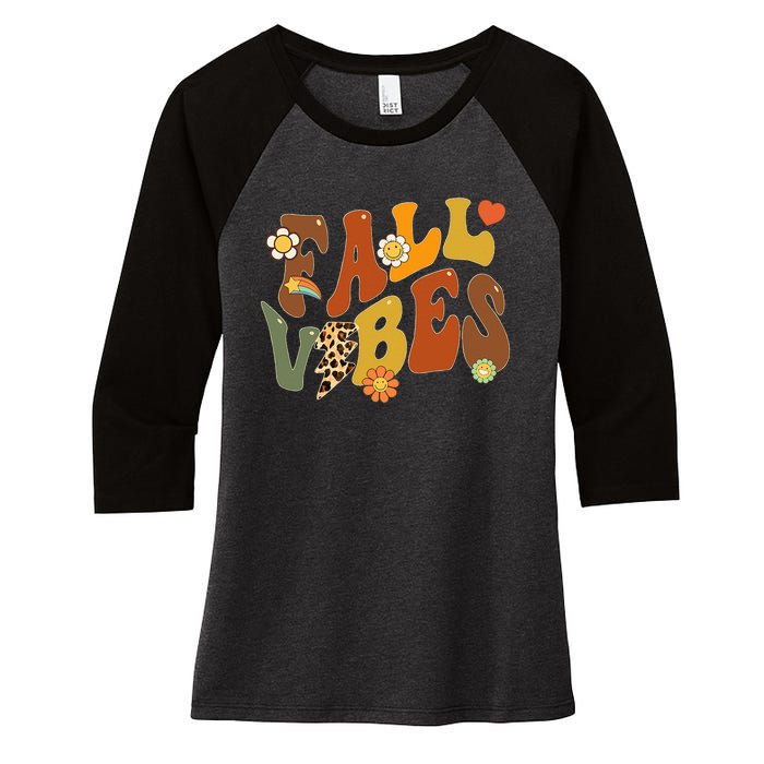 Autumn Chic Retro Leopard Circle Pumpkin for Thanksgiving Women's Tri-Blend 3/4-Sleeve Raglan Shirt