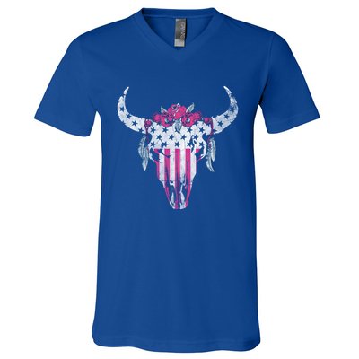 American Cow Skull Roses And Stars Gift V-Neck T-Shirt