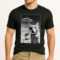 A cat taking a selfie with a ufo spaceship funny pun meme Performance Shirt