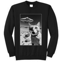 A cat taking a selfie with a ufo spaceship funny pun meme Sweatshirt