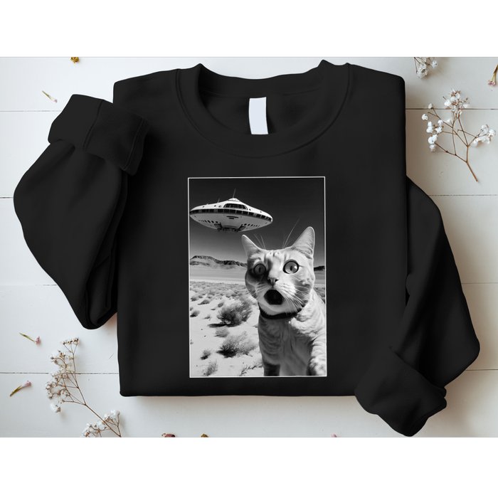 A cat taking a selfie with a ufo spaceship funny pun meme Sweatshirt